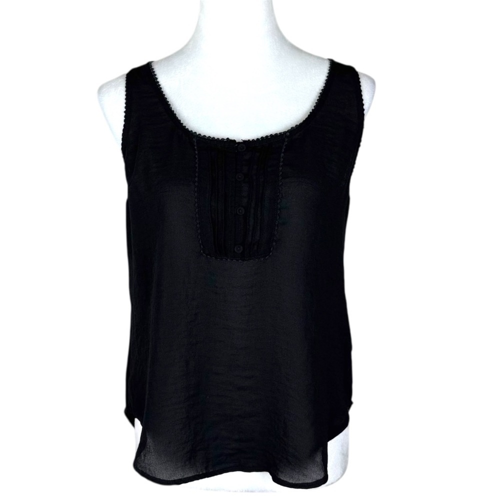 Dynamite Women’s Black Sleeveless Blouse with Buttons - Size S‎